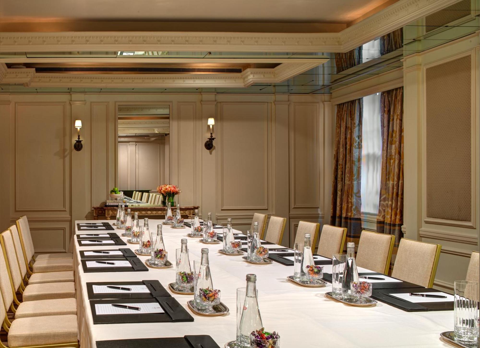 The Carlyle, A Rosewood Hotel Nova Iorque Exterior foto